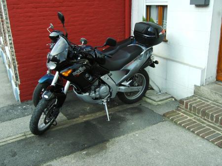 elle est trop belle j 'adore