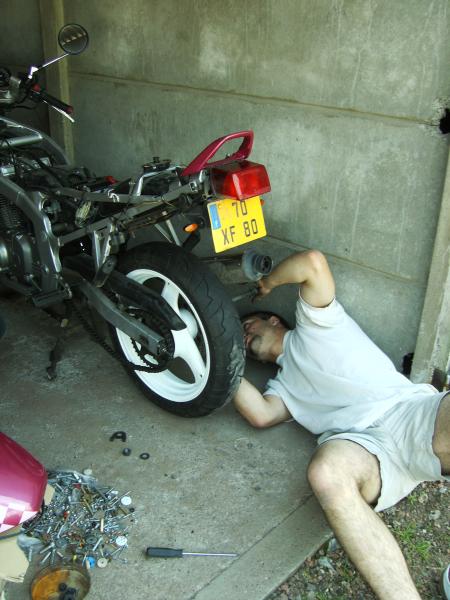 serre bien les ecrous fr�ro