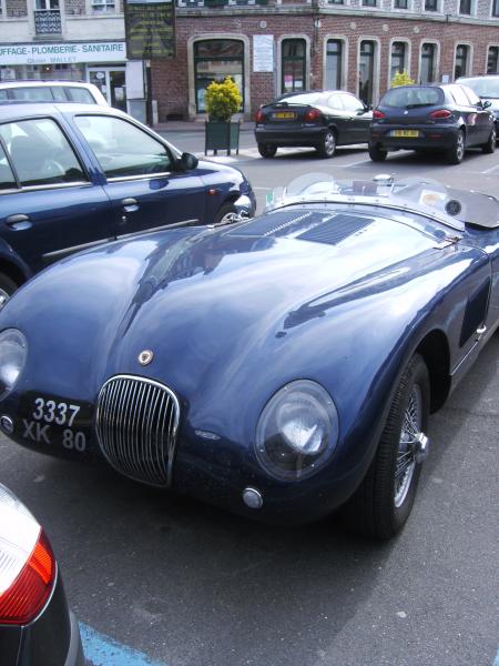 y as des belles voitures a abbeville quand meme lol !!