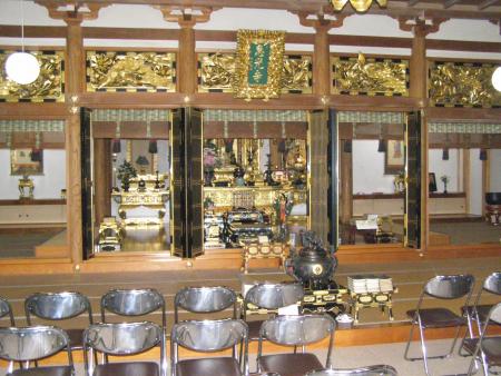 l'interieur d'u temple tres beau