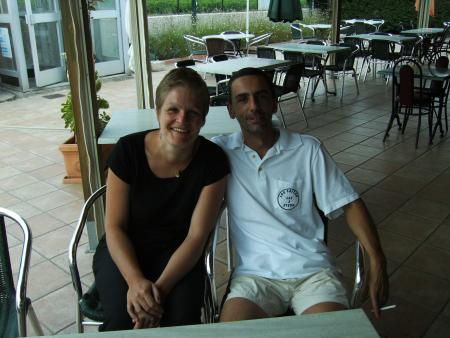 le mari de stephanie stephane petit mais costaud hein merguez lol !!